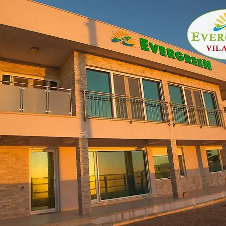 Evergreen Appartamento Două Mai